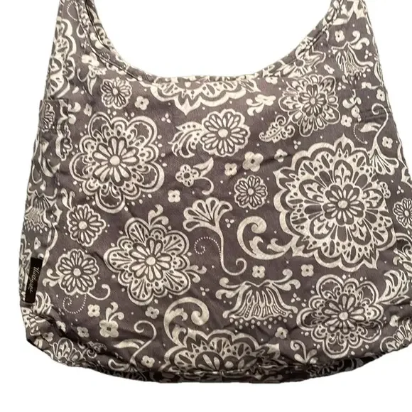 THIRTY-ONE SACK PURSE GRAY AND WHITE FLORAL - Picture 1 of 7